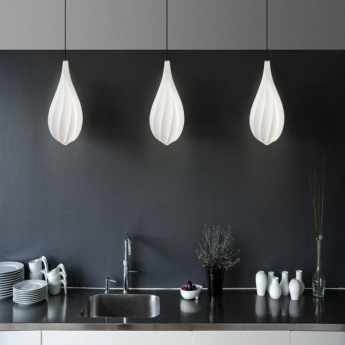 Alva Medium hanglamp white - Ø 24,5 cm - druppel design - louis poulsen
