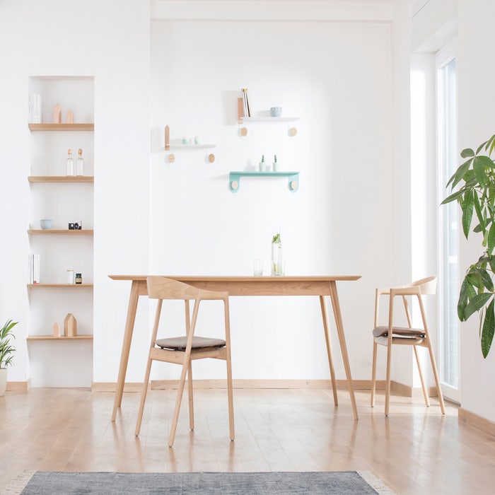 Stafa table houten eettafel whitewash - met linoleum tafelblad smokey blue - 160 x 90 cm - tafel - eetkamertafel - eiken - 4 persoons - rechthoekig - scandinavisch - licht eiken - linoleum tafelblad - blauw