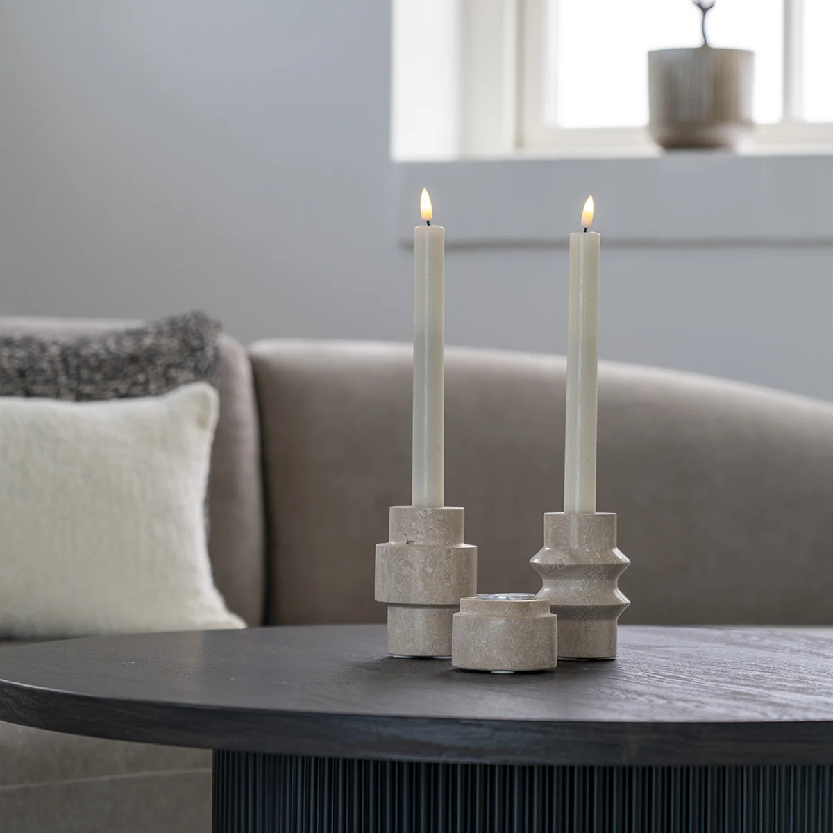 Joah travertijn kaarsenhouder naturel - set van 2 - waxinelichthouder - beige - theelichtjeshouder - steen