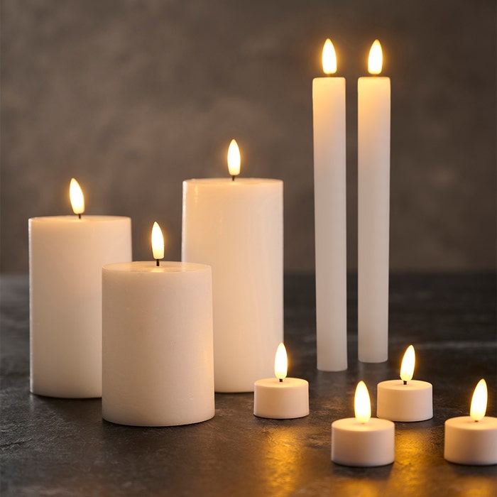 Emilia led kaarsen wit - met afstandsbediening - set van 10 - stompkaarsen - dinerkaarsen - op batterij - elektrische - nep - met afstandsbediening
