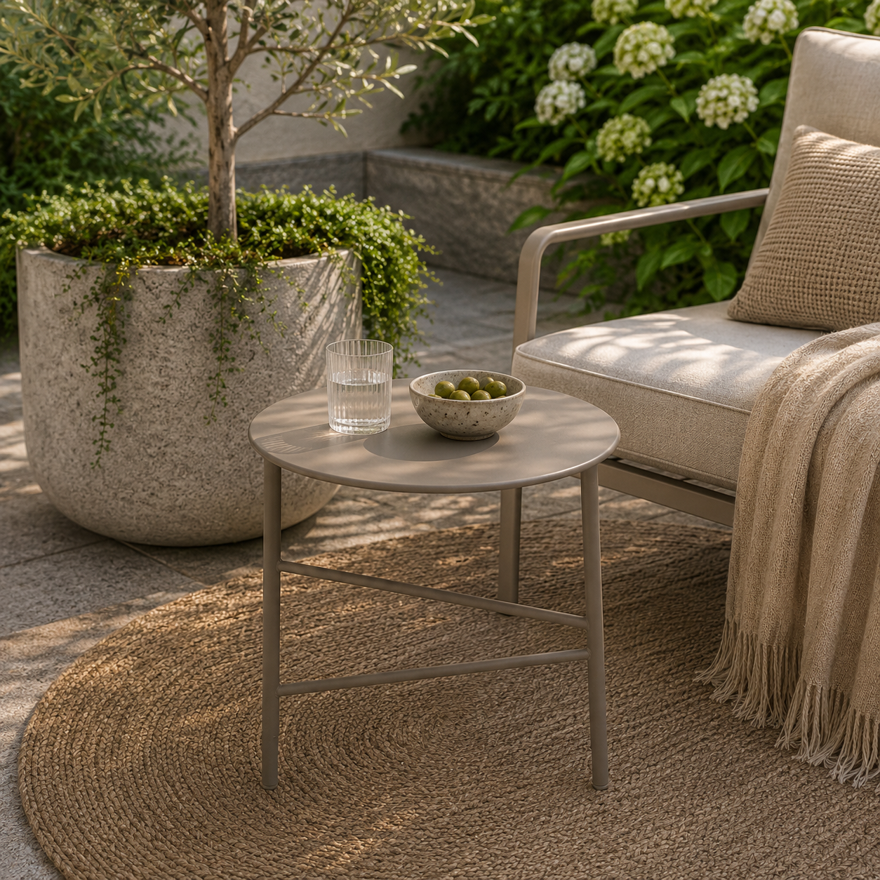 Mila metalen tuin salontafel taupe - Ø50 cm - tuintafel - rond - metaal - bruin
