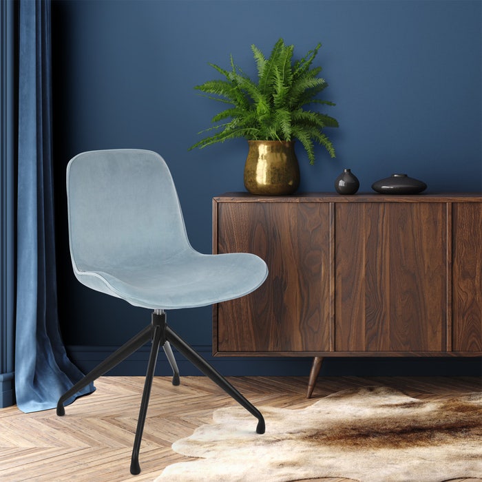 Nola-Fé draaibare eetkamerstoel velvet blauw - zwart onderstel - Fluweel - velours - lichtblauw - Blauw
