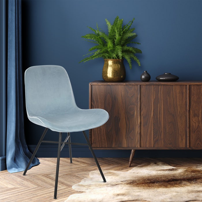 Noa-Fé eetkamerstoel velvet blauw - zwart onderstel - Lichtblauw - Fluweel - Blauw