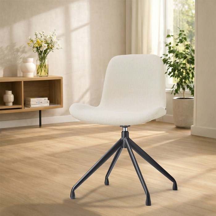 Nola-Fé draaibare eetkamerstoel cottonbeige - zwart onderstel - comfortabel - japandi - metalen onderstel - gestoffeerd - rugleuning