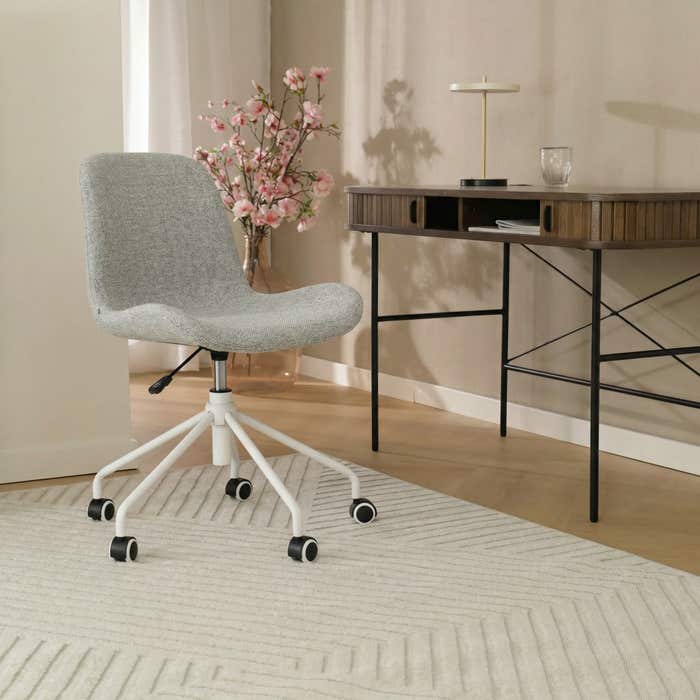 Nout-Fé bureaustoel grijs melange - wit onderstel - tijdloos - scandinavisch - gestoffeerd  - comfortabel
