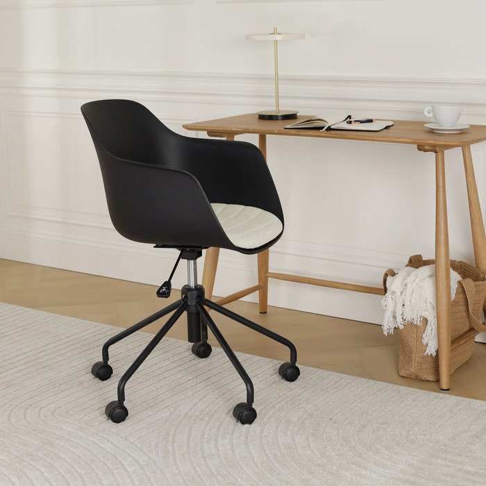 Nout-Liz eetkamerstoel zwart met naturelbeige zitkussen - zwart onderstel - kunststof - burostoel - japandi - verstelbaar - comfortabel - modern