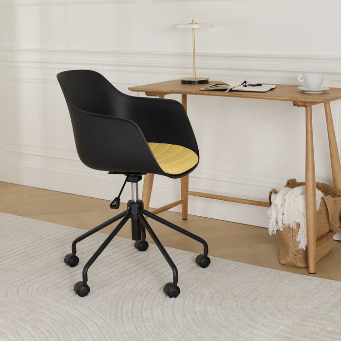 Nout-Liz eetkamerstoel zwart met warm oker zitkussen - zwart onderstel 