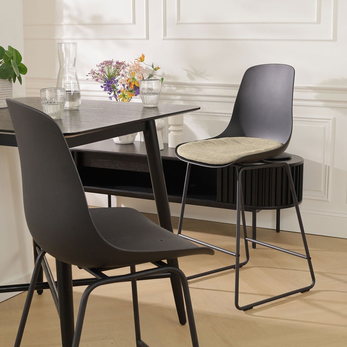 Nino-Liv barkruk zwart met nougatbruin zitkussen - zwart onderstel - 65 cm - comfortabel - japandi - keukenblad - modern - kunststof - scandinavisch