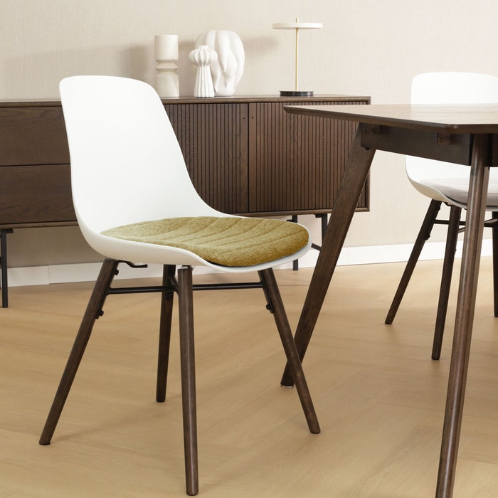 Nena-Liv eetkamerstoel wit met mosgroen zitkussen - walnoot houten onderstel - comfortabel - scandinavisch - rugleuning - kunststof - vergaderstoel - japandi