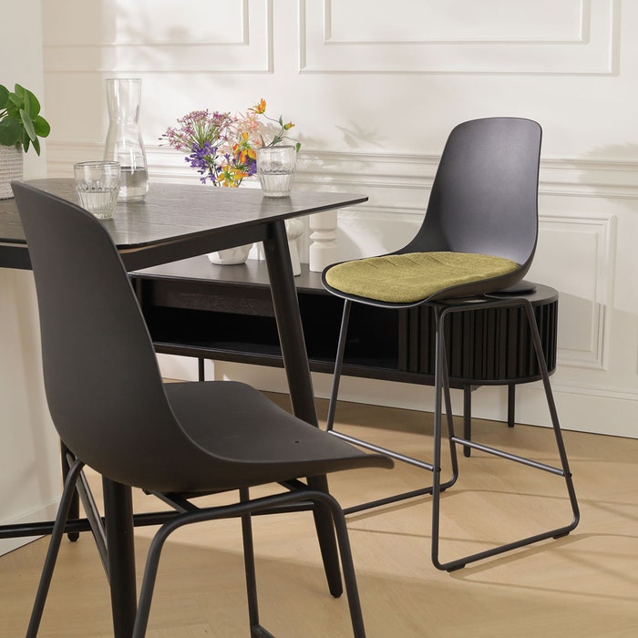 Nino-Liv barkruk zwart met mosgroen zitkussen - zwart onderstel - 65 cm - scandinavisch - kunststof -  barstoel - bar - barkruk - japandi