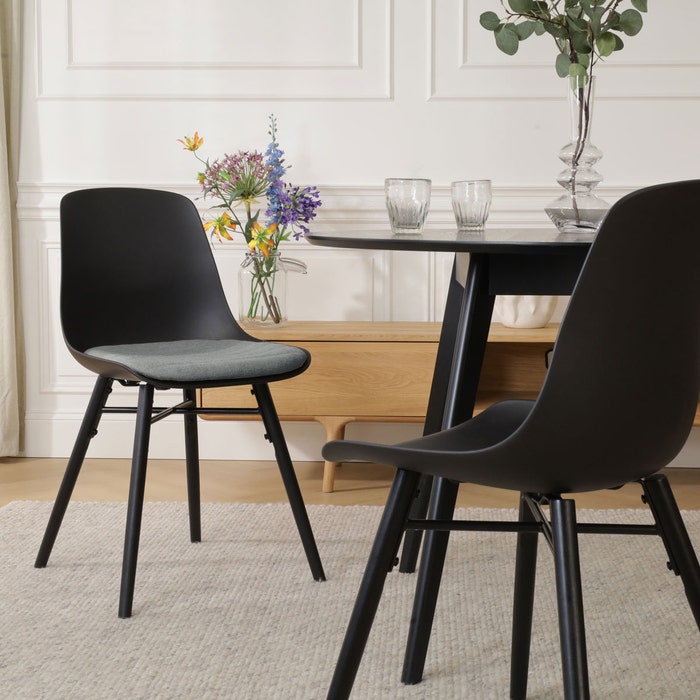 Nena-Liv eetkamerstoel zwart met zeegrijs zitkussen - zwart houten onderstel - kunststof - comfortabel - scandinavisch -modern