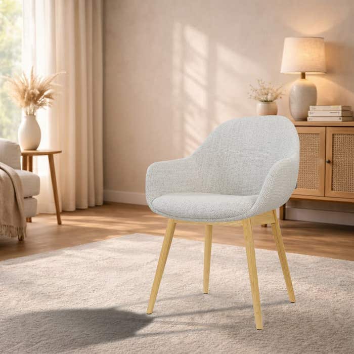 Nio-Mae eetkamerstoel beige gemêleerd - houten onderstel - armstoel - comfortabele zitting - scandinavisch