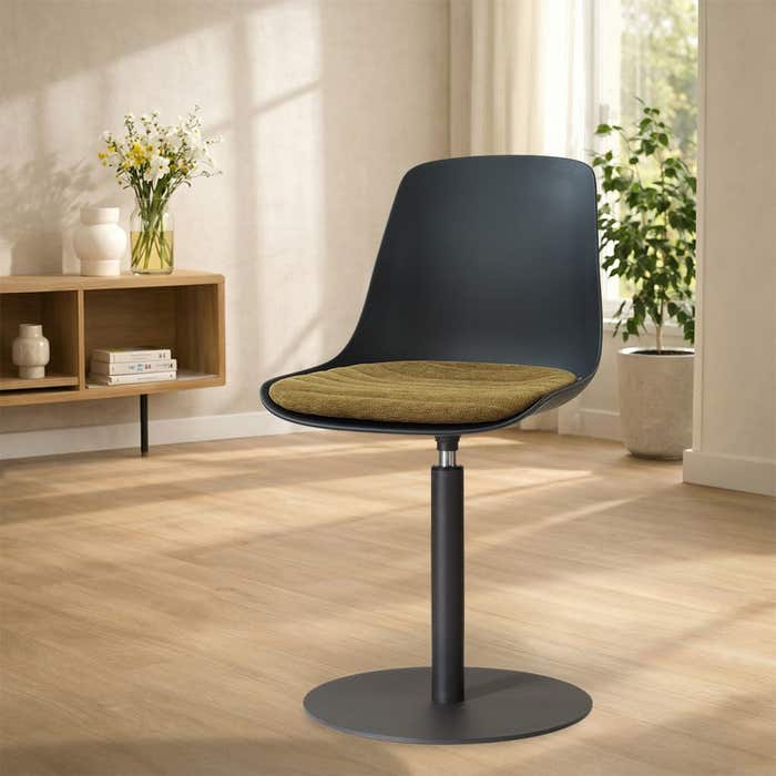 Niva-Liv draaibare tulp eetkamerstoel zwart met mosgroen zitkussen - mat zwart onderstel - kunststof - scandinavisch - comfortabel
