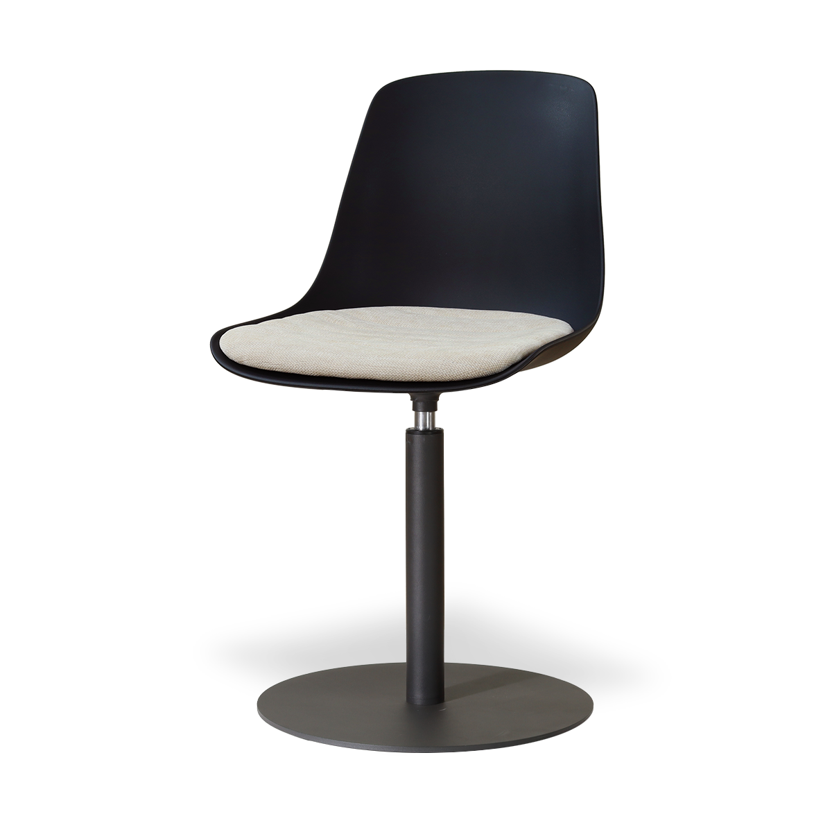 Niva-Liv draaibare tulp eetkamerstoel zwart met naturelbeige zitkussen - mat zwart onderstel