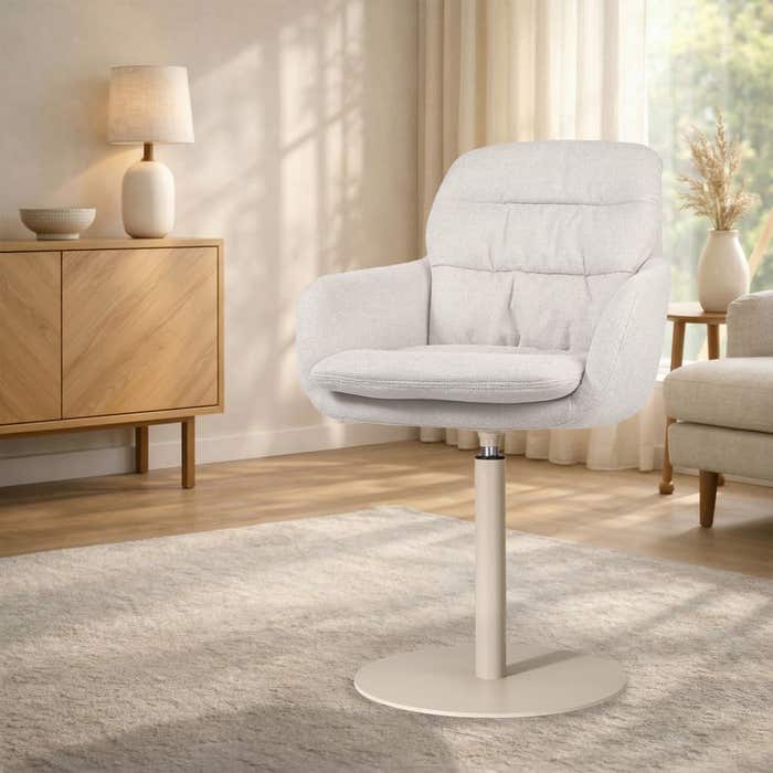 Niva-Mia draaibare tulp eetkamerstoel beige - beige onderstel - armstoel - stoffen - japandi - comfortabel