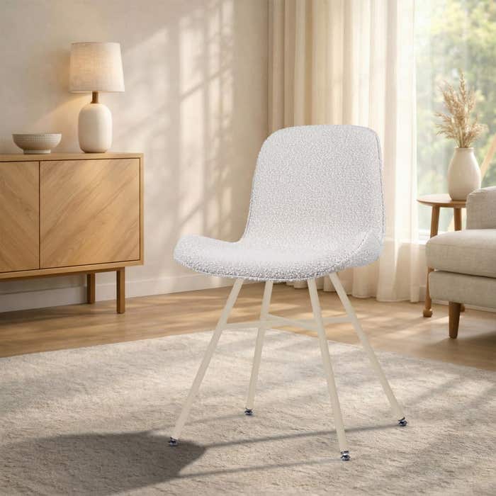 Noa-Fé eetkamerstoel bouclé beige - beige onderstel - comfortabel - stoffen - scandinavisch