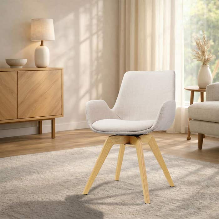 Noor-Eef draaibare eetkamerstoel beige - houten onderstel - scandinavisch - armstoel - stoffen - comfortabel