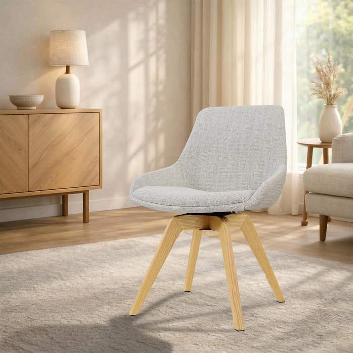 Noor-Isa draaibare eetkamerstoel beige gemêleerd - houten onderstel - japandi stijl - houten poten - comfortabele zitting