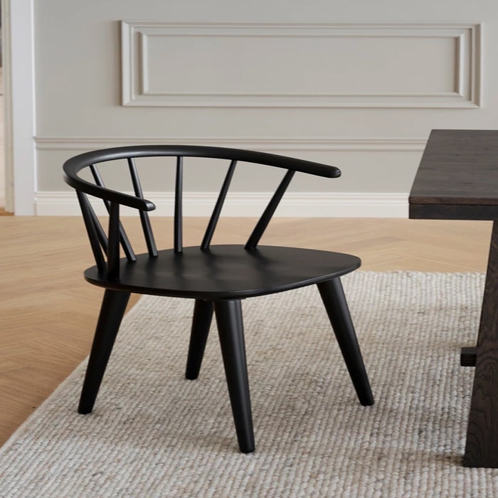 Carmen houten spijlenstoel zwart  - eetkamerstoelen - HAY J104