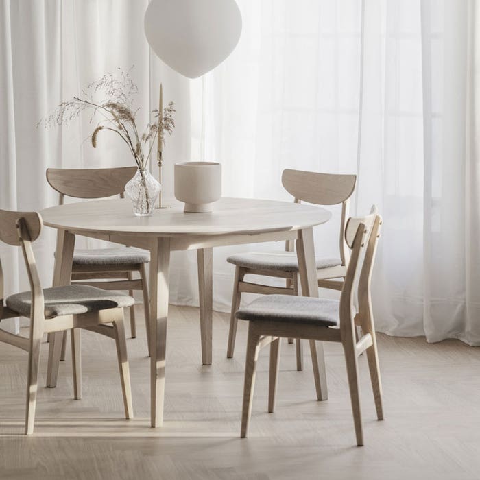 Rodham houten eetkamerstoel whitewash - gestoffeerde zitting lichtgrijs - stoel - retro - scandinavisch - zonder armleuning - lichtgrijs