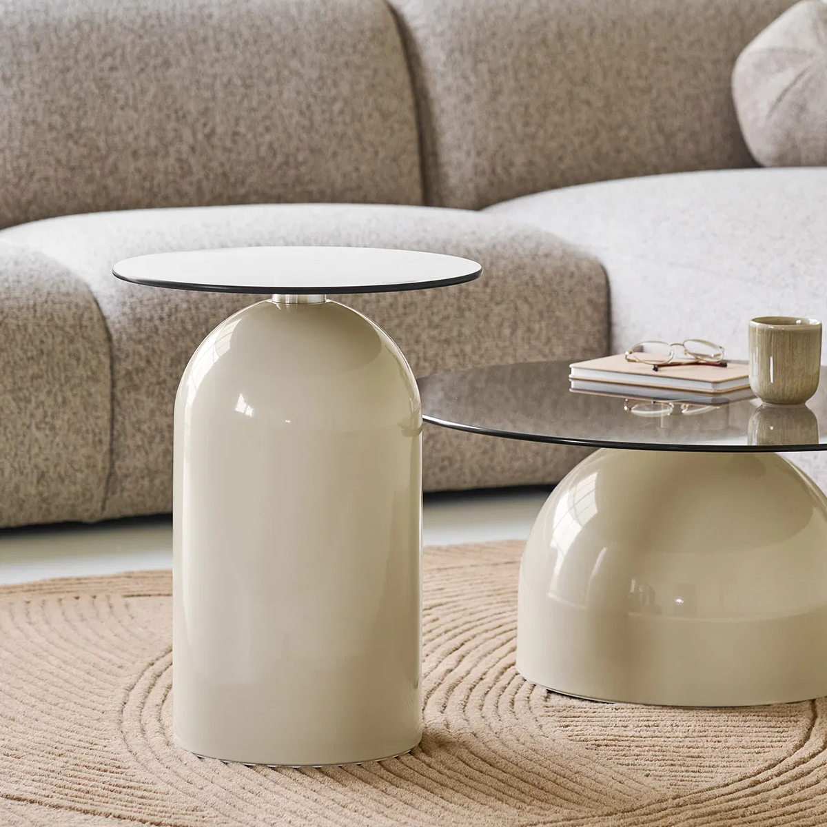 Raiza metalen bijzettafel beige met glazen blad - Ø40 zand - grijs - rookglas