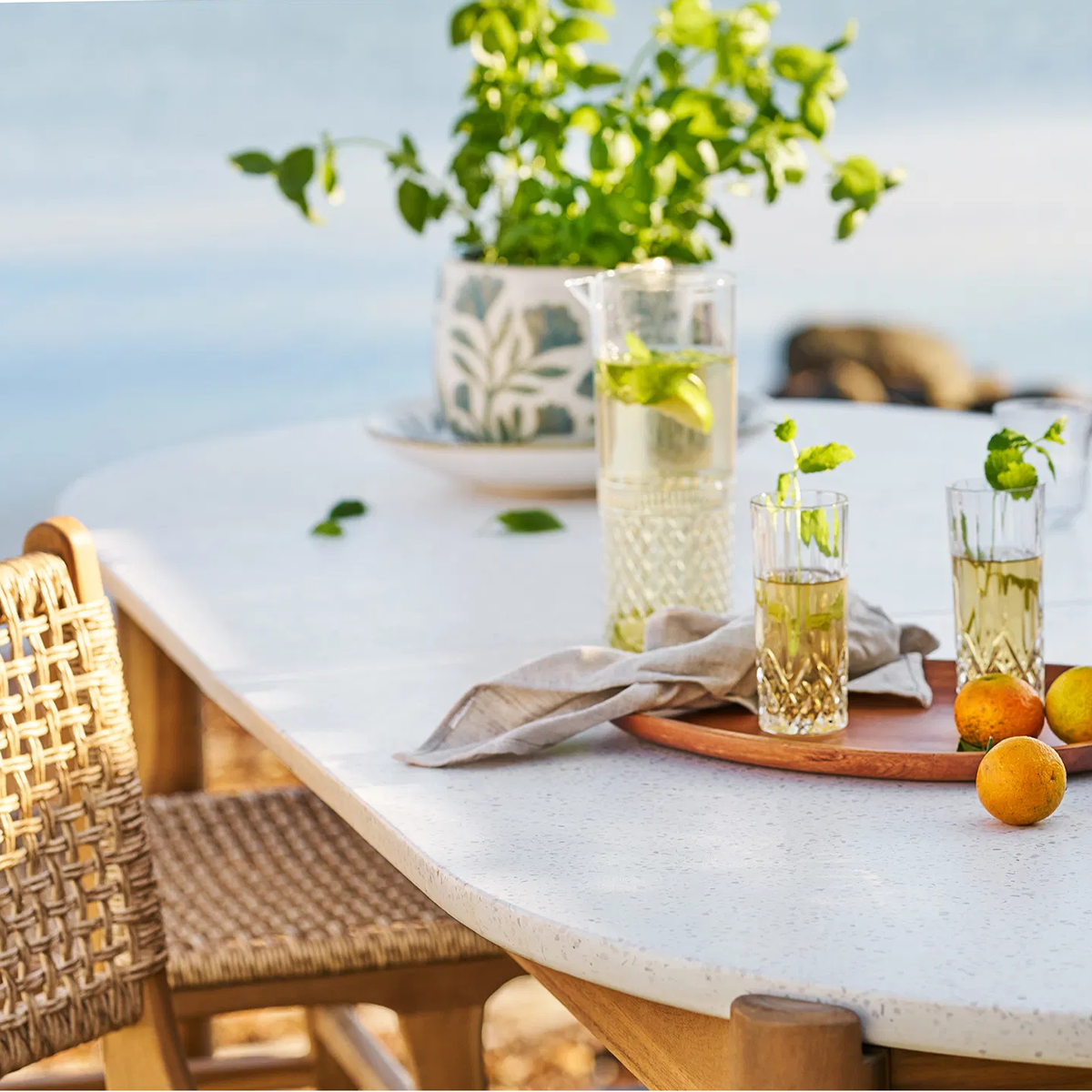 mooie houten tafel met terazze blad  - 210 x 95 cm