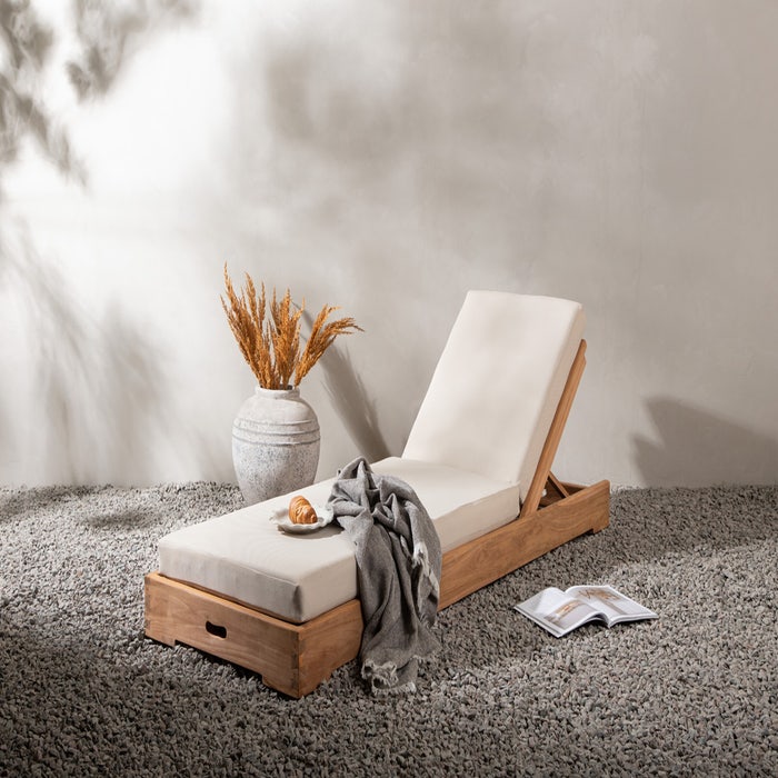 Frida houten tuin loungestoel beige - met kussens - ligbed - zonnebed - hout - acaciahout - bruin - naturel