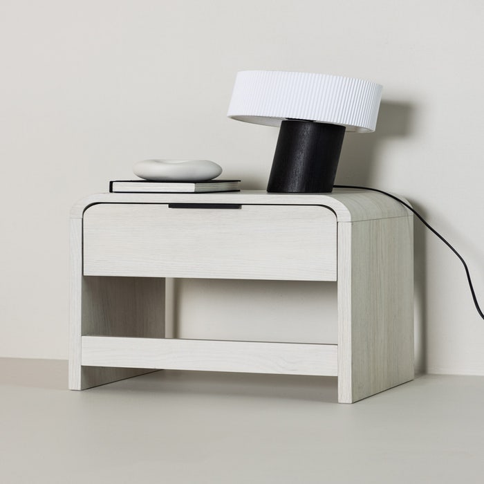 Carst houten nachtkastje whitewash - 40 x 30 cm - landelijk - scandinavisch - tafeltje - 40 cm breed