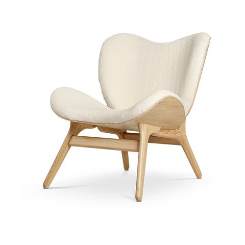 A Conversation Piece naturel houten fauteuil Teddy White