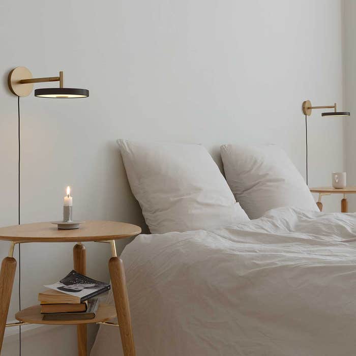Asteria Wall Short wandlamp black  - muurlamp - binnen - slaapkamer - goud - design - woonkamer - messing - dimbaar - verstelbaar