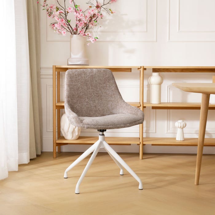 Nola-Isa draaibare eetkamerstoel bruin - wit onderstel design - eettafelstoel - scandinavisch - stoffen stoel - zonder armleuning - witte poten - lichtbruin