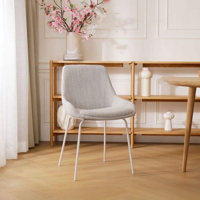 Nora-Isa eetkamerstoel beige gemêleerd - wit onderstel stoffen stoel - eettafelstoel - comfortabele - hotel chique -minimalistisch - gebroken wit