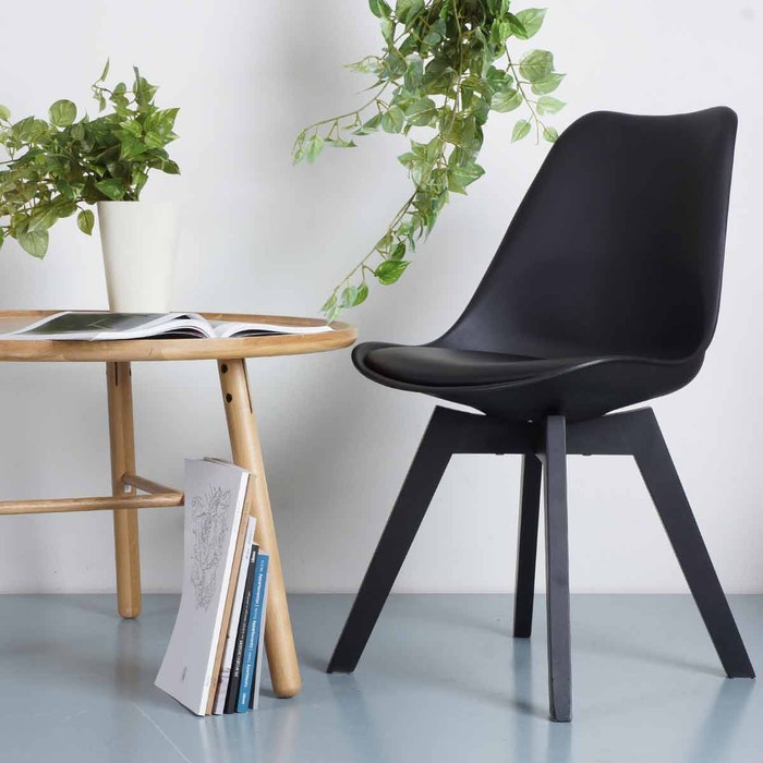 Madera eetkamerstoel zwart - zwart onderstel - kuipstoel - eettafelstoel - scandinavisch - modern - kunststof - houten poten - kunstleer