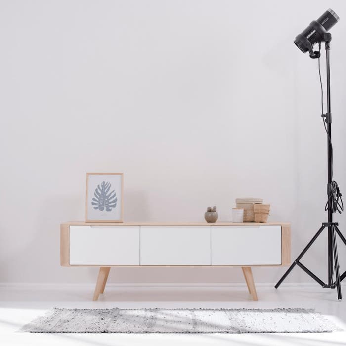 Ena lowboard houten tv meubel whitewash - 135 x 42 cm - lage kast - dressoir - eiken