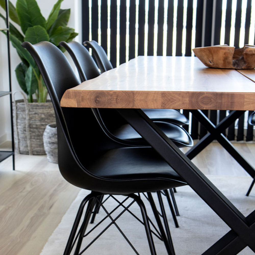 Fendi eikenhouten eettafel naturel - 240 x 95 cm - tafel - eetkamertafel - eiken - industrieel - 6 persoons - rechthoekig - metalen poten - lichtbruin