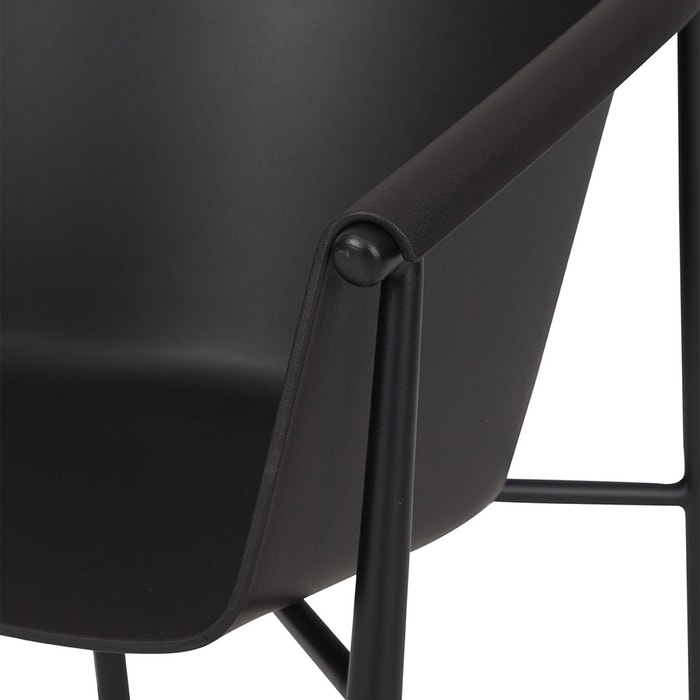 Ellie kunststof tuinstoel zwart met armleuningen - kuipstoel - eetkamerstoelen