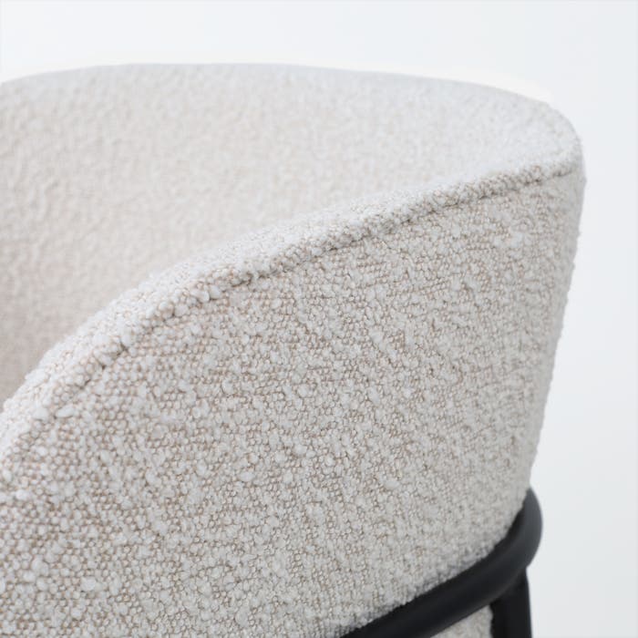 desin eetkamerstoel bouclé creme - zwart onderstel