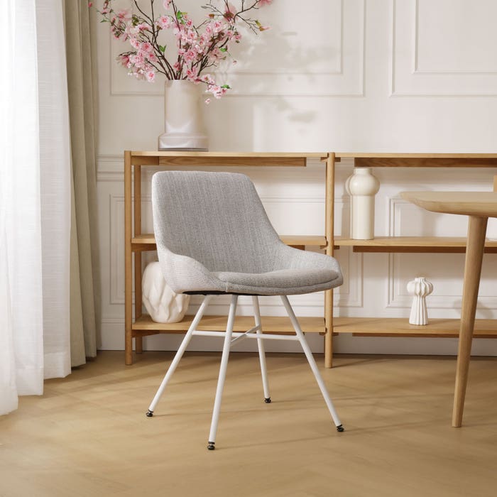 Noa-Isa eetkamerstoel beige gemêleerd - wit onderstel design -  scandinavisch - stoffen - crème - comfortabele- witte poten - gebroken wit