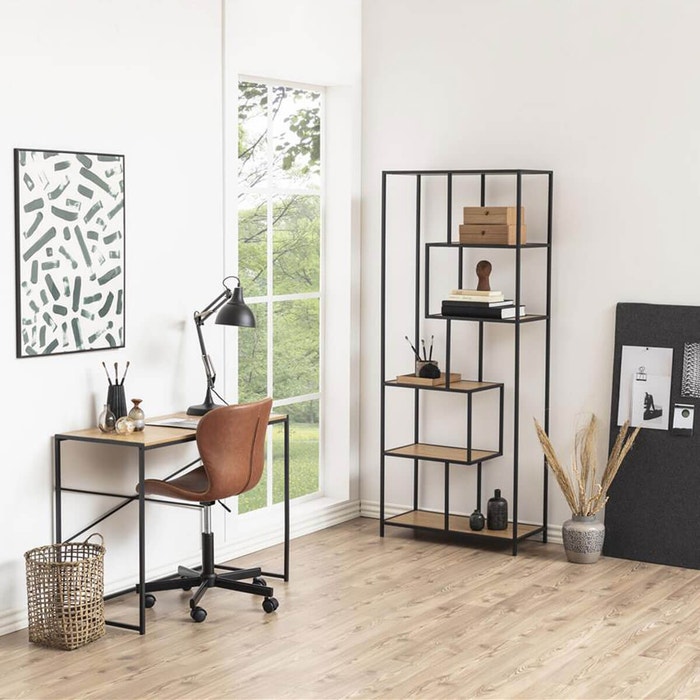 Vic houten boekenkast naturel - 77 x 185 cm - wandkast - open kast - metaal - hoog - woonkamer - met planken - asymmetrisch