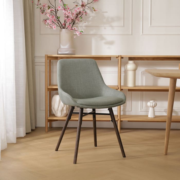Nena-Isa eetkamerstoel groen - walnoot houten onderstel retro - design - scandinavisch - luxe  - stof - modern - hout