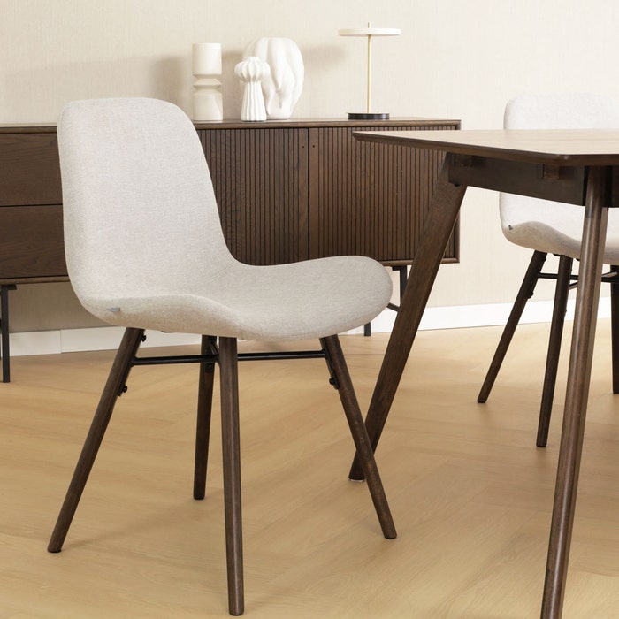 Nena-Fé eetkamerstoel beige - walnoot houten onderstel stof - scandinavisch - crème - naturel houten poten  - walnoot - lichtbruin - modern - luxe - lichte stof