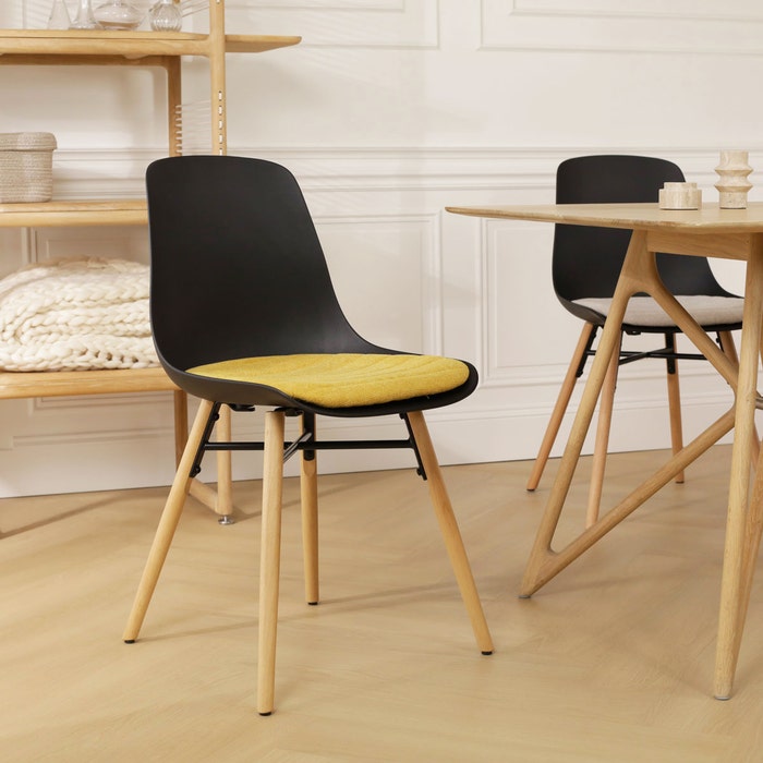 Nena-Liv eetkamerstoel zwart met okergeel zitkussen - houten onderstel eetkamerstoel - scandinavisch - modern - kunststof - naturel houten poten