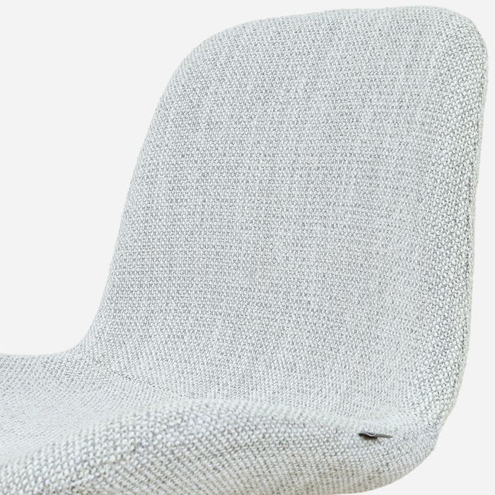 detail van de grijs gemeleerd -  houten onderstel nena-fe