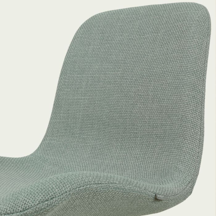 detail van de saliegroen -  zwart onderstel nola-fe