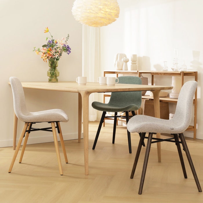 scandinavische eetkamerstoel velvet grijs - houten onderstel Nena-Fé 