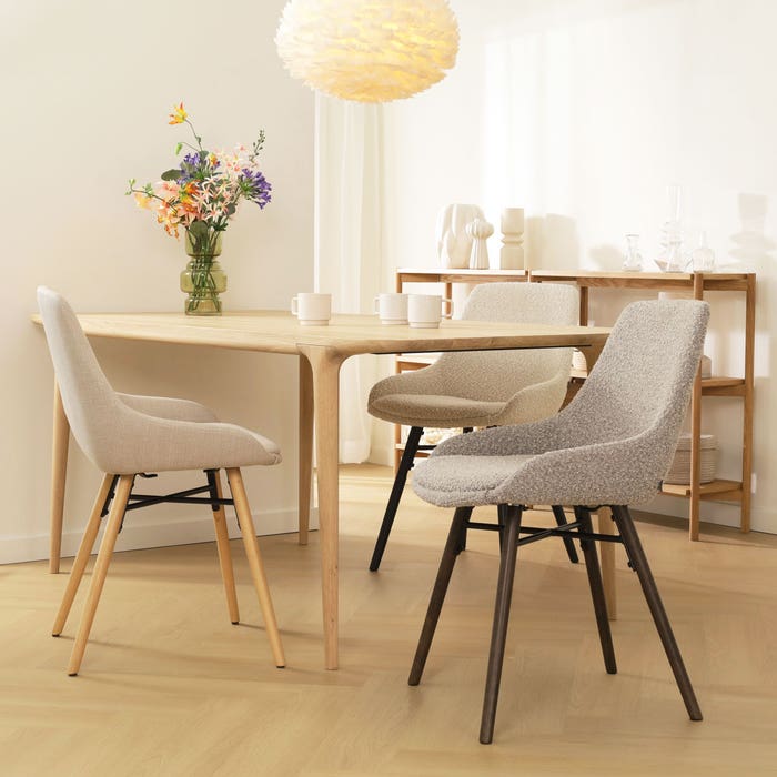 design eetkamerstoel bouclé taupe - zwart houten onderstel Nena-Isa 