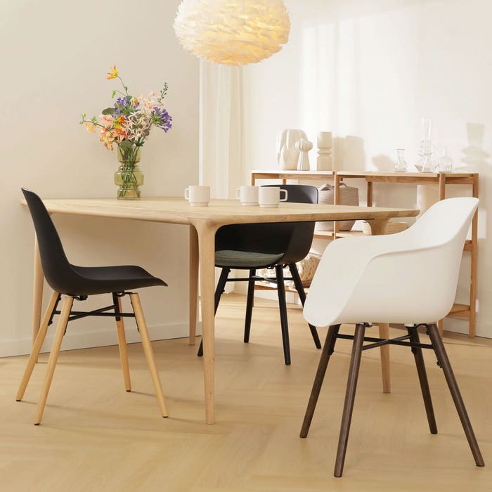 scandinavische eetkamerstoel wit met terracotta rood zitkussen - walnoot houten onderstel Nena-Liz