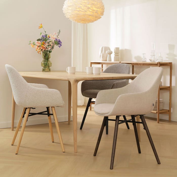 japandi eetkamerstoel beige - houten onderstel Nena-Mae