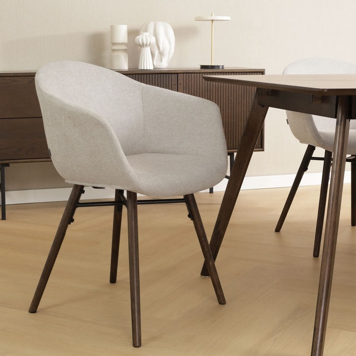 Nena-Otis eetkamerstoel beige - walnoot houten onderstel met armleuning  - stoffen - armstoel - naturel houten poten - walnoot - creme