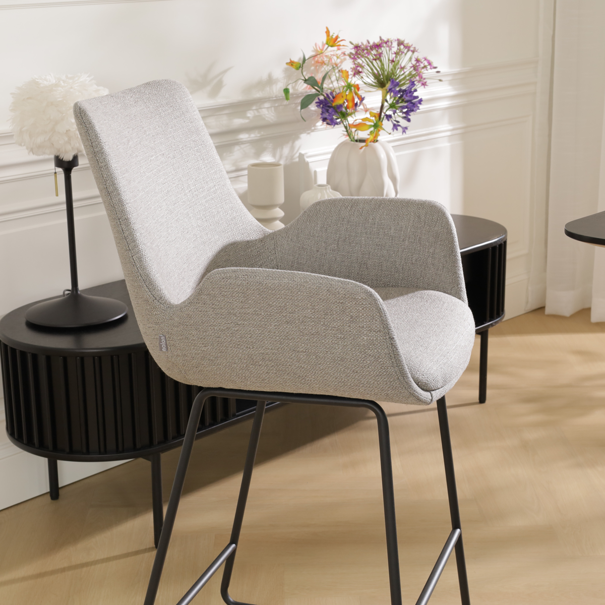 design barkruk warm grijs - zwart onderstel - 75 cm - Nino-Eef